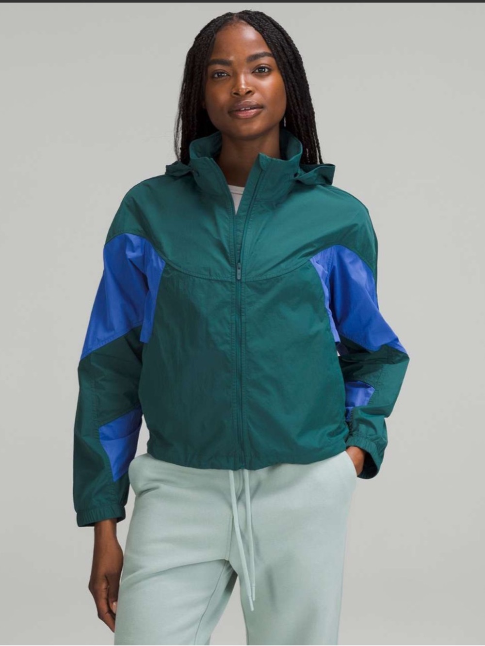 Lululemon Evergreen Cropped Convertible Windbreaker (size 4)
